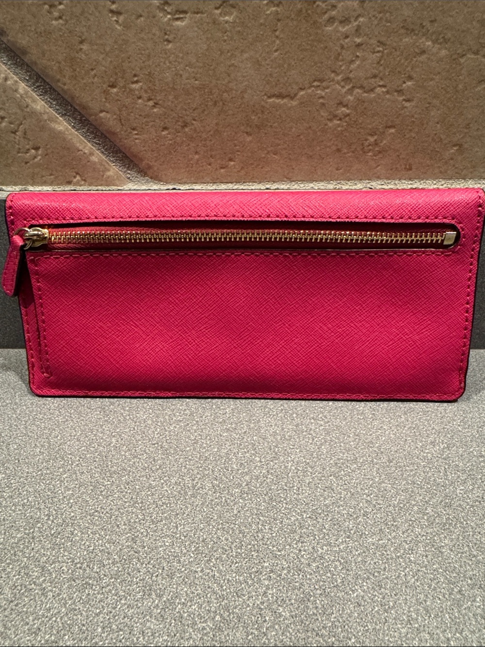 Michael Kors Hot Pink Saffiano Continental Wallet with Gold Plate - Picture 2 of 4